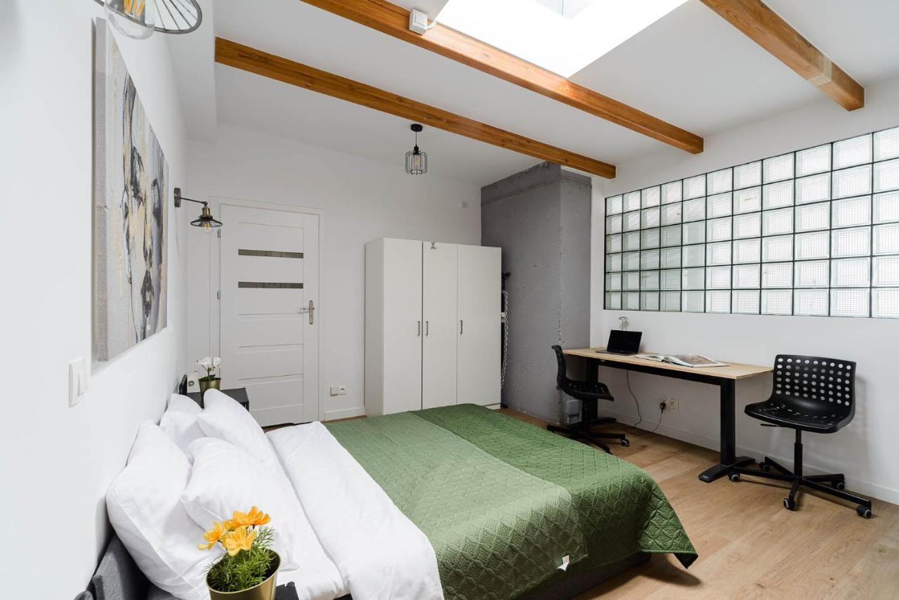 Stylish Apartment In The City Center Of Варшава Екстериор снимка