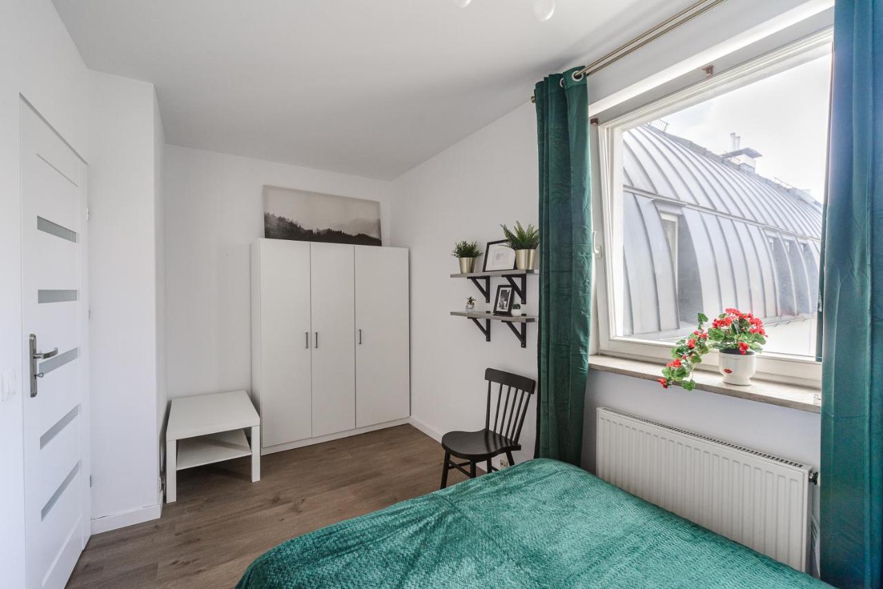 Stylish Apartment In The City Center Of Варшава Екстериор снимка