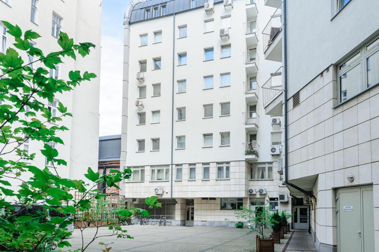 Stylish Apartment In The City Center Of Варшава Екстериор снимка